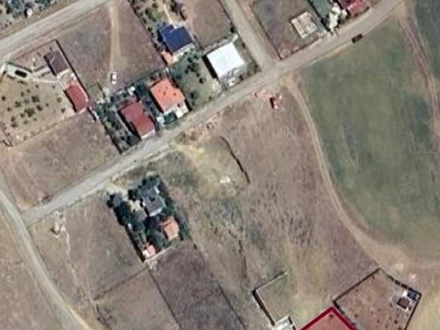 SAHİBİNDEN 903 M2 İMARLI TEK TAPU ARSA; KONUT, VİLLA BAHÇE YAPIMINA UYGUN - Görsel 10