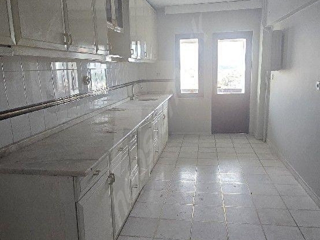 GAZİOSMANPAŞA TURGUTLU SOKAK 1 KAT 3+1 170M ÇİFT BANYO MANZARALI - Görsel 4