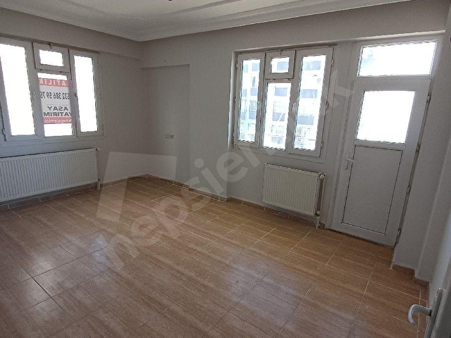 AKASYA MAHALLESİNDE SATILIK YÜKSEK GİRİŞ DAİRE - Görsel 4