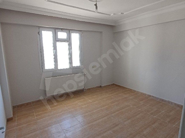 AKASYA MAHALLESİNDE SATILIK YÜKSEK GİRİŞ DAİRE - Görsel 8