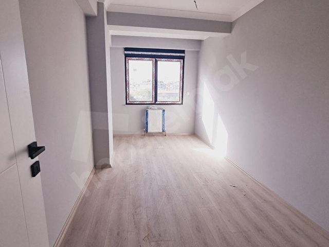 pendik batı mahallesinde sıfır 3+1 manzaralı daire - Görsel 14