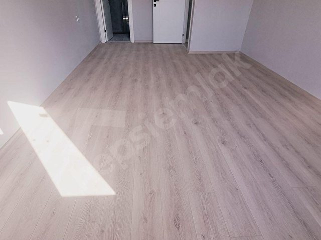 pendik batı mahallesinde sıfır 3+1 manzaralı daire - Görsel 11