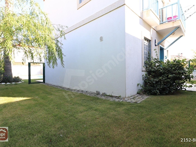 Alaçatı Göbene Mevkiinde Havuzlu Butik Sitede Dubleks Villa - Görsel 9
