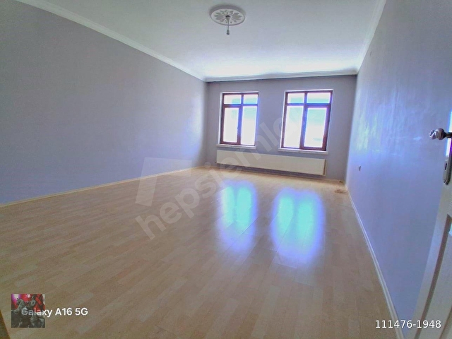 İncirlide Cadde Üzerinde Ön Cephe Katta 3+1 Bağımsız,Yapılı - Görsel 11