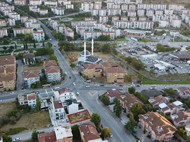 SAHİBİNDEN CADDE ÜZERİ KÖŞE ARSA - Görsel 3
