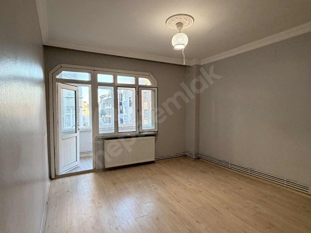 2 + 1 90 METRE² SATILIK DAIRE