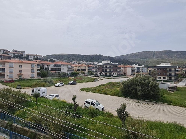YENİFOÇA NAREZENDE 3.KAT MERKEZE YAKIN KİRALIK 1+1 DAİRE - Görsel 9