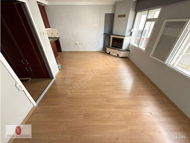 YÜKSELDEN HARİKA KONUMDA ÖN CEPHE DENİZE 300 M SATILIK 2+1 DAİRE - Görsel 14