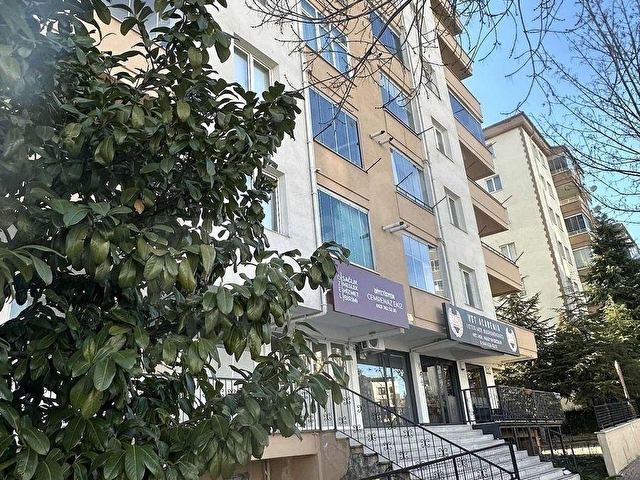 Uşak,Kemalözmah.İbrahim Tahtakılıç Cad.satılık 3+1 165m2 - Görsel 27