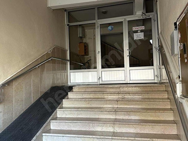 Uşak,Kemalözmah.İbrahim Tahtakılıç Cad.satılık 3+1 165m2 - Görsel 8