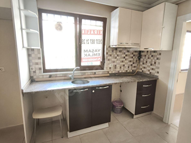 YAMANEVLER MERKEZde YÜKSEK GİRİŞ 1+1 60M2 FERAH DAİRE - Görsel 8