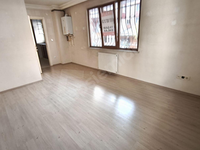YAMANEVLER MERKEZde YÜKSEK GİRİŞ 1+1 60M2 FERAH DAİRE - Görsel 6