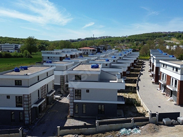 Müstakil Bahçe Isıtmalı Veranda 4+1 tripleks Lüks Yaşama başla - Görsel 13
