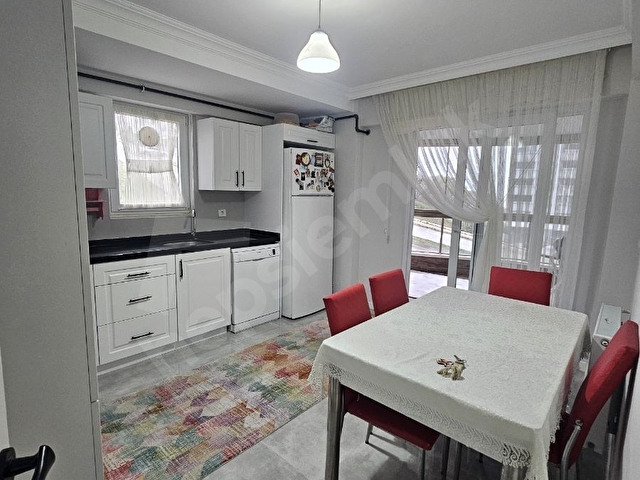19 Mayıs Bulvarına Cephe ara kat 3+1 daire - Görsel 24