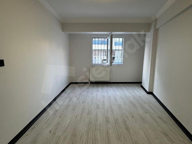 ZEKİ EMLAKTAN MURADİYEDE GENİŞ,KULLANIŞLI SATILIK 1+1 DAİRE - Görsel 19