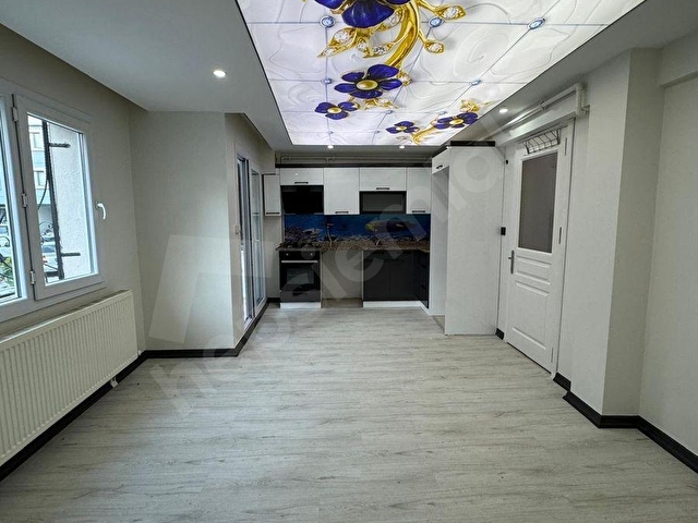 ZEKİ EMLAKTAN MURADİYEDE GENİŞ,KULLANIŞLI SATILIK 1+1 DAİRE - Görsel 6