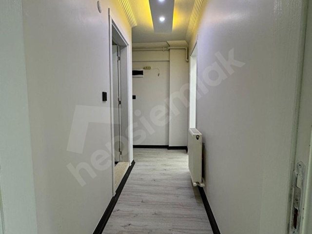 ZEKİ EMLAKTAN MURADİYEDE GENİŞ,KULLANIŞLI SATILIK 1+1 DAİRE - Görsel 20