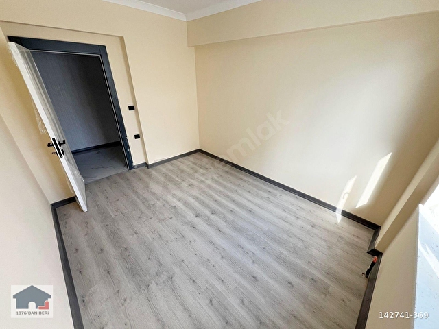 ESTERGON CAD.PARALELİ SIFIR ARA KAT İSKANLI %90 KREDİ İMKANI 3+1 - Görsel 17