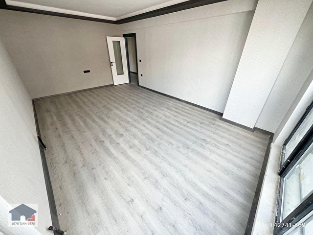 ESTERGON CAD.PARALELİ SIFIR ARA KAT İSKANLI %90 KREDİ İMKANI 3+1 - Görsel 11