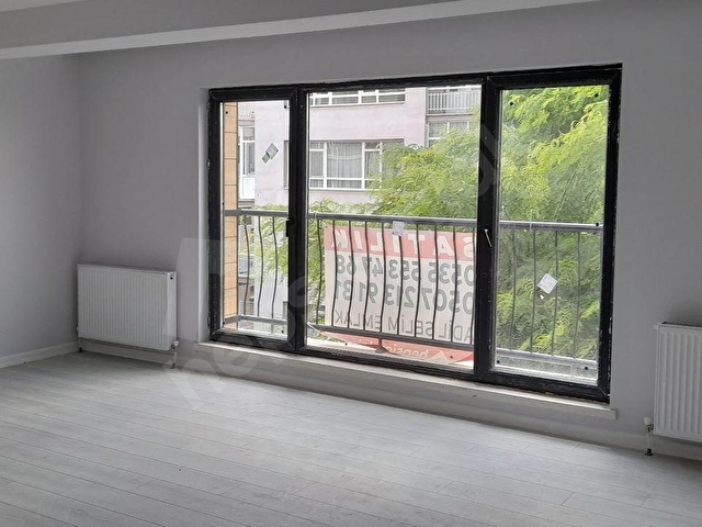 K.ESAT B.DERESİNDE 0 YENİ BİNADA 3+1,100m2 Ön ve 2 Yan Güney Cepheli ,ESAT CADDESİNE ,T.HİLMİYE  400 - Görsel 2