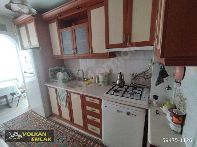 VOLKAN EMLAKTAN ÇAMKIRANDA SAKARYA CAD. CEPHELİ DAİRE - Görsel 3