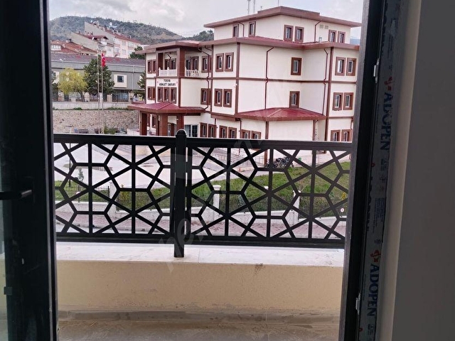 BAHÇELİEVLER MAH.ADLİYE BİNASI KARŞISINDA 1+1 SATILIK BÜRO - Görsel 7