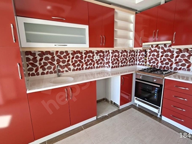 İzban Yakını Çift Banyolu 2+1 Kiralık Daire