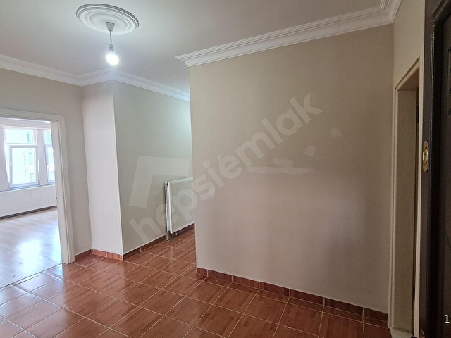 SAHİL YOLUNA VE ELEKÇİ IRMAĞINA YÜRÜME MESAFESİNDE KİRALIK 3+1 - Görsel 5