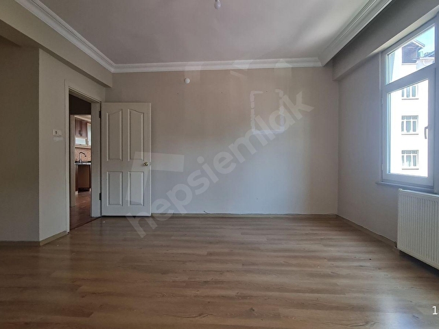 SAHİL YOLUNA VE ELEKÇİ IRMAĞINA YÜRÜME MESAFESİNDE KİRALIK 3+1 - Görsel 12