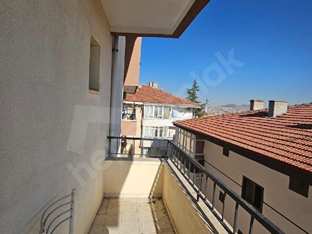 İNCİRLİ’DE 5+1 3OO M2 SATILIK DUBLEKS DAİRE - Görsel 20