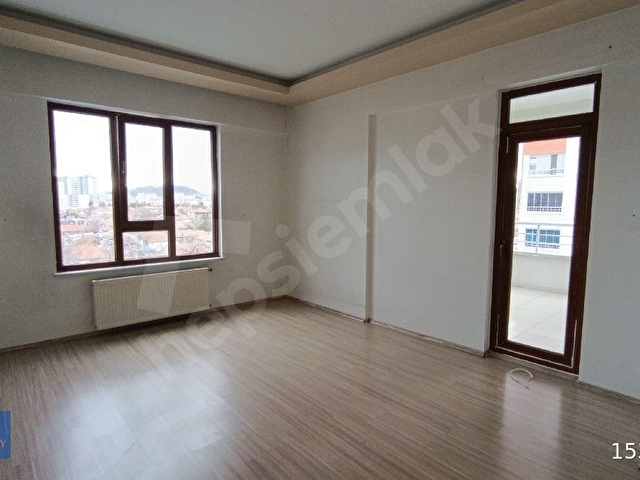 BAĞDAT CADDESİ ÜZERİ HOBİ BAHCELİ GENİŞ 3+1 SATILIK DAİRE - Görsel 5