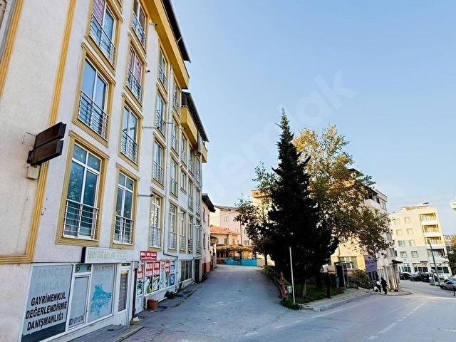 GÖRÜKLEDE MERKEZİ KONUMDA 2+1 KİRALIK DAİRE - Görsel 26