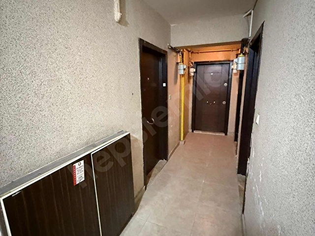 GÖRÜKLEDE MERKEZİ KONUMDA 2+1 KİRALIK DAİRE - Görsel 25