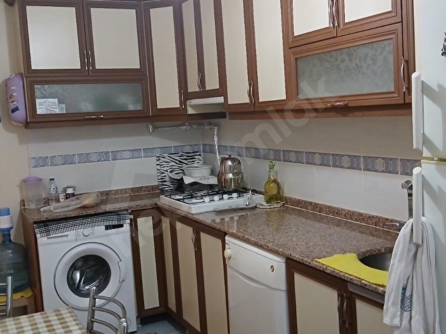 ÖMERAĞA MAH.  TURGUT REİS CADDESİNDE  SATILIK BAKIMLI 3+1 DAİRE  05075610496 - Görsel 5