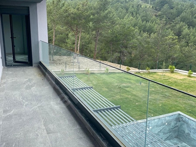 CURBANOĞLU GROUPDAN ORMAN MANZARALI 5+1 HAVUZLU MÜSTAKİL VİLLA - Görsel 21