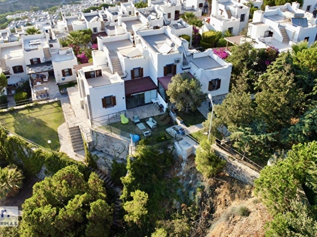 PANORAMİK DENİZ MANZARALI 250m² 6+2 GENİŞ BAHÇELİ KÖŞE VİLLA - Görsel 5