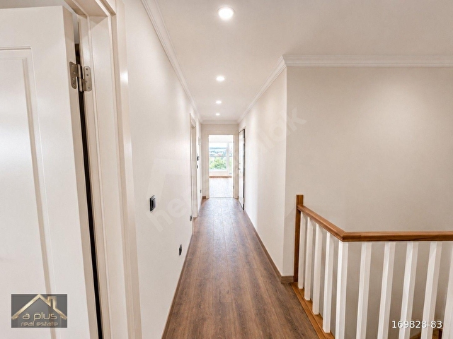ÇENGELKÖYÜN PRESTİJLİ KONUMUNDA 272 m2 SIFIR 5+2 LÜKS DUBLEKS - Görsel 20