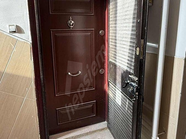 MEHMET KOLAY DAN MERKEZİ KONUMDA FUL YAPILI 5 ODALI ARA KAT - Görsel 28