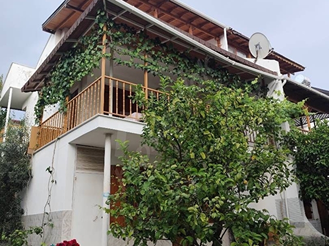 Özderede Mavi Bayraklı Plaja 10 dk Yürüme Mesafesinde, Geniş Verandalı İkiz Villa