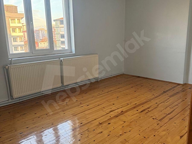 Er gayrimenkulden kiralık cadde üzerinde şehir merkezi kiralık 3 -+1 daire - Görsel 8