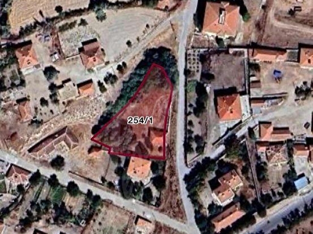 SATILIK KÖY EVİ 1635m2 Arsa Üzerinde Arsa Parasına - Görsel 6