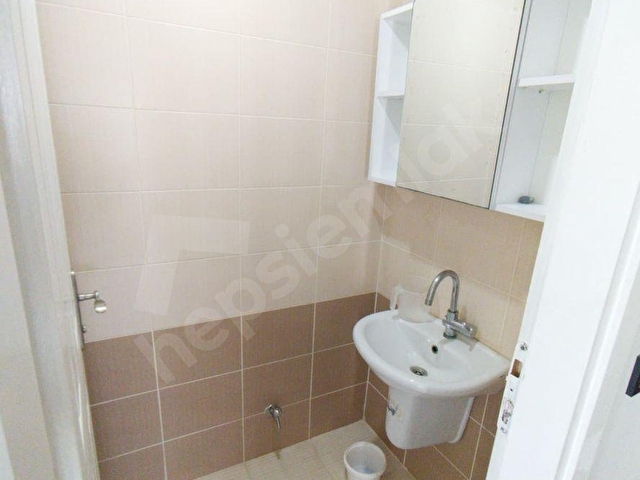 HADIMKÖY KİPTAŞ-1 SİTESİNDE SATILIK İÇİ YENİLENMİŞ TEMİZ DAİRE - Görsel 13