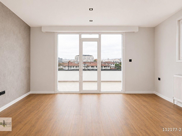 BEYLİKDÜZÜN DE KISA KATLI SİTE İÇERİSİNDE SATILIK DUBLEKS DAİRE - Görsel 29