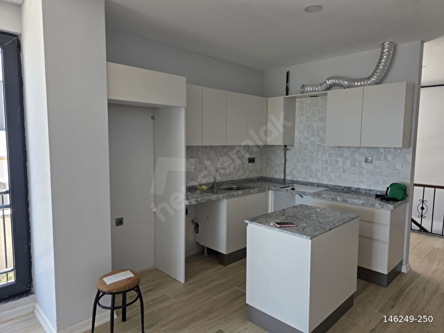 GÖRGEÇ EMLAKTAN LİMANA CEPHE SATILIK 2+1 LOF DAİRE - Görsel 18