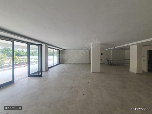 KUŞADASI 250M2 KİRALIK DÜKKAN,ANA CADDE ÜZERİ OTOPARKLI - Görsel 14