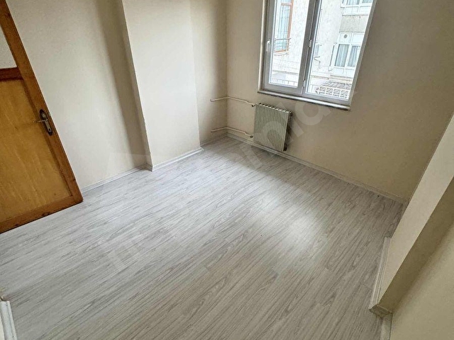 PELİTLİBAĞ PAZAR YERİNDE DEPOZİTOSUZ İÇİ YENİLENMİŞ DAİRE - Görsel 12