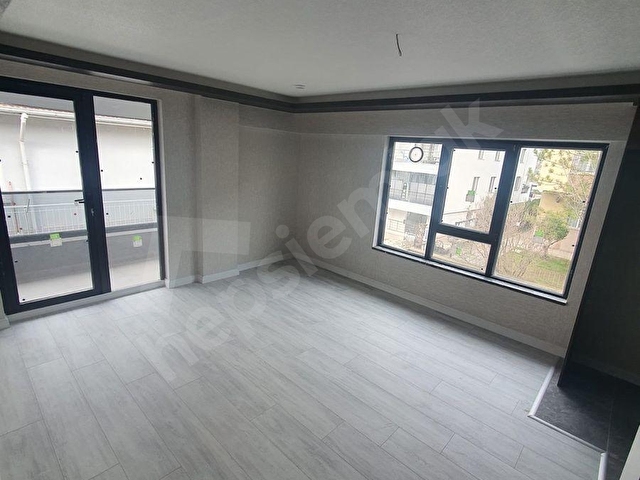 Bülbül deresi caddesinde kiralık yeni binada 1+1 daireler - Görsel 5