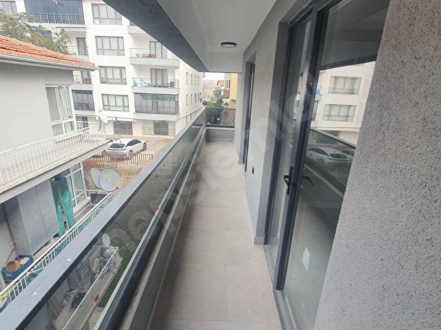 Bülbül deresi caddesinde kiralık yeni binada 1+1 daireler - Görsel 2