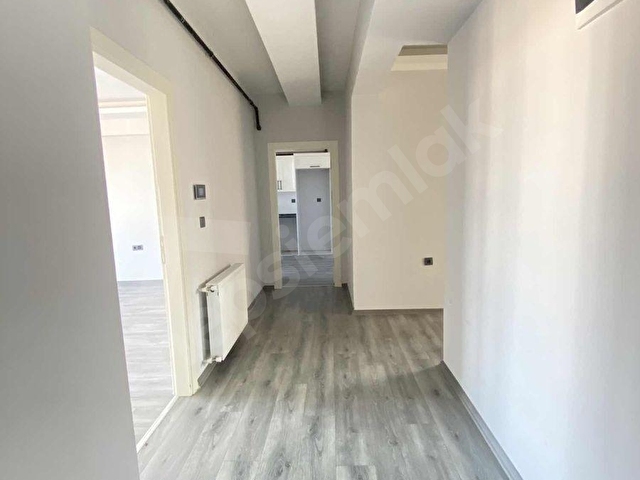BULUT EMLAK;AYDINLIK CADDESİNE CEPHE ARAKAT KİRALIK GENİŞ 2+1 - Görsel 11