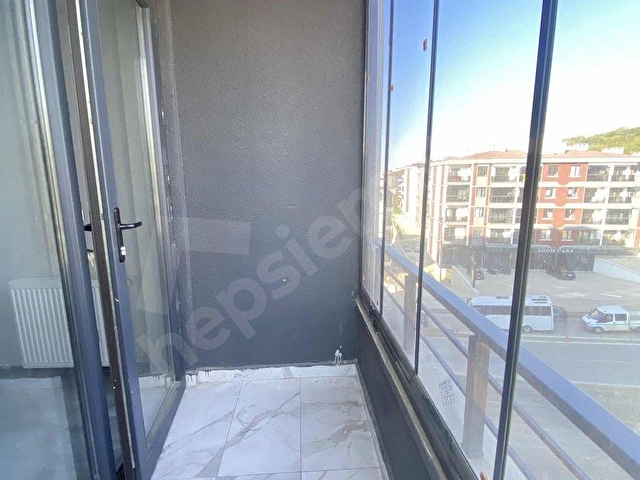 BULUT EMLAK;AYDINLIK CADDESİNE CEPHE ARAKAT KİRALIK GENİŞ 2+1 - Görsel 22